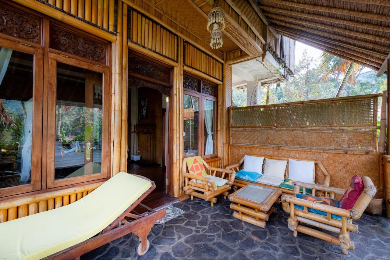 Villa Manuk Singaraja Exterior foto